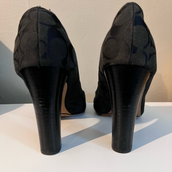 COACH HEELS - Picture 5 of 8